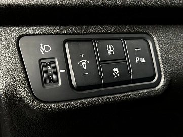 Hyundai Solaris, 2021г., передний привод, автомат