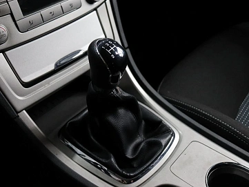 Ford Mondeo, 2009г., передний привод, механика