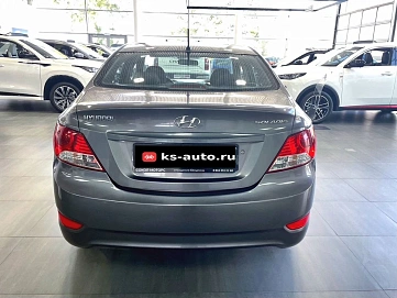 Hyundai Solaris, 2011г., передний привод, механика