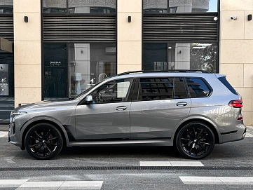 BMW X7, 2022г., полный привод, автомат