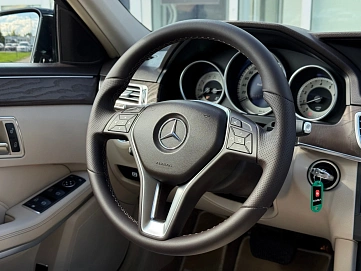 Mercedes-Benz E-Класс, 2015г., задний привод, автомат