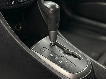 Hyundai Solaris, 2015г., передний привод, автомат
