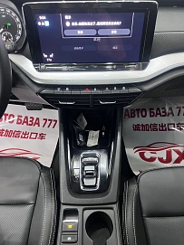 Skoda Octavia, 2022г., передний привод, робот