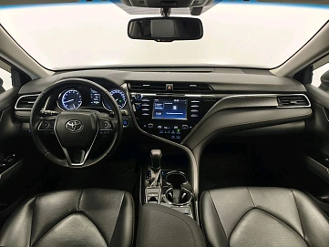 Toyota Camry, 2019г., передний привод, автомат