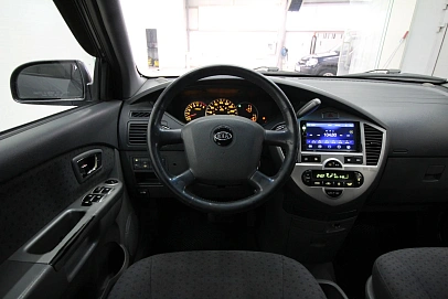 Kia Carens, 2006г., передний привод, автомат