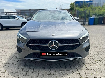 Mercedes-Benz A-Класс, 2023г., передний привод, робот