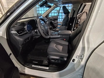 Toyota Highlander, 2026г, полный привод, автомат
