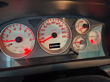 Mitsubishi Lancer, 2005г., передний привод, механика
