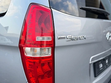 Hyundai Grand Starex, 2011г., задний привод, автомат