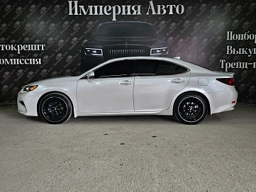 Lexus ES, 2017г., передний привод, автомат
