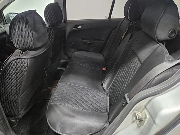 Opel Astra, 2012г., передний привод, механика