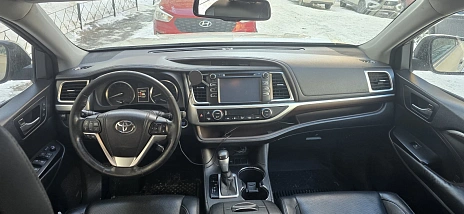 Toyota Highlander, 2014г, передний привод, автомат
