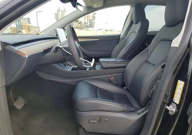 Tesla Model Y, 2024г., задний привод, автомат