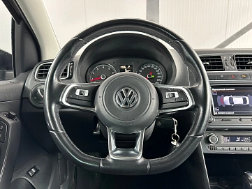 Volkswagen Polo, 2019г., передний привод, автомат