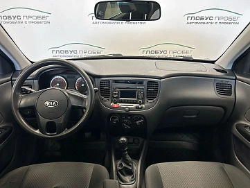Kia Rio, 2010г., передний привод, механика