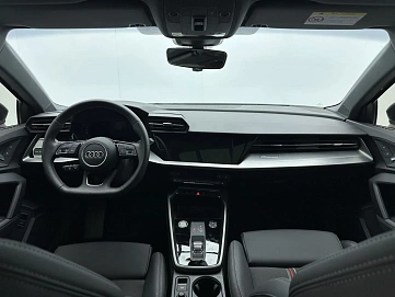Audi A3, 2023г., передний привод, робот