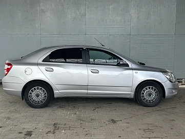 Chevrolet Cobalt, 2013г., передний привод, механика