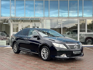 Toyota Camry, 2012г., передний привод, автомат