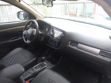 Mitsubishi Outlander, 2015г, передний привод, вариатор