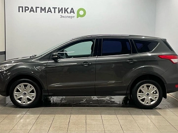 Ford Kuga, 2016г., передний привод, автомат