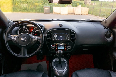 Nissan Juke, 2012г., передний привод, вариатор