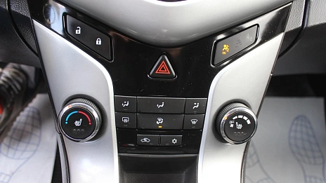 Chevrolet Cruze, 2012г., передний привод, механика