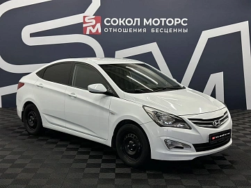 Hyundai Solaris, 2015г., передний привод, автомат