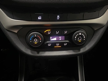 Lada (ВАЗ) Vesta, 2021г., передний привод, механика