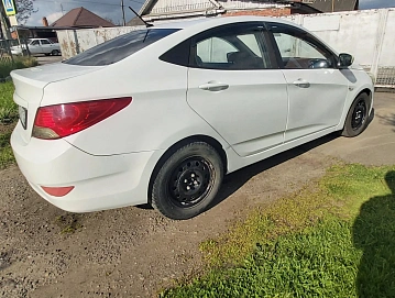 Hyundai Solaris, 2012г., передний привод, механика