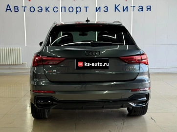 Audi Q3, 2023г., передний привод, робот