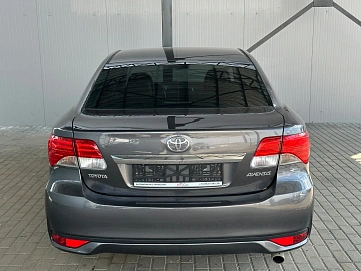 Toyota Avensis, 2012г., передний привод, вариатор