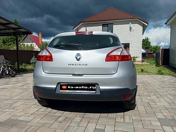 Renault Megane, 2011г., передний привод, механика