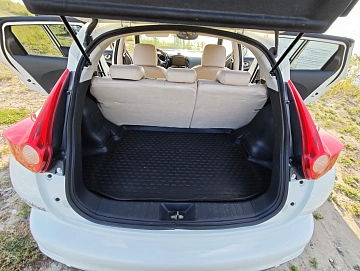 Nissan Juke, 2012г., передний привод, вариатор