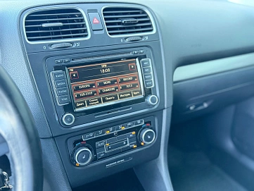 Volkswagen Golf, 2011г., передний привод, механика
