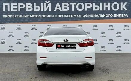 Toyota Camry, 2013г., передний привод, автомат