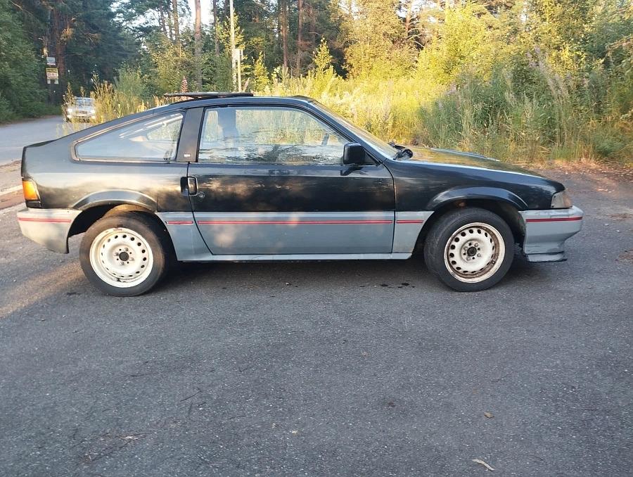 Honda CR-X, 1985г., передний привод, механика