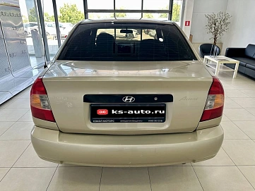 Hyundai Accent, 2004г., передний привод, механика