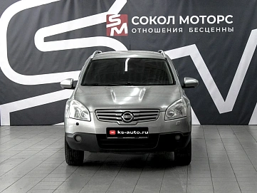 Nissan Qashqai, 2008г., передний привод, механика