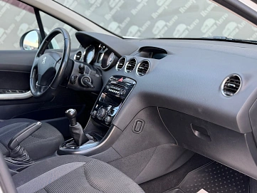 Peugeot 408, 2013г., передний привод, механика