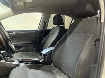 Volkswagen Jetta, 2014г., передний привод, автомат