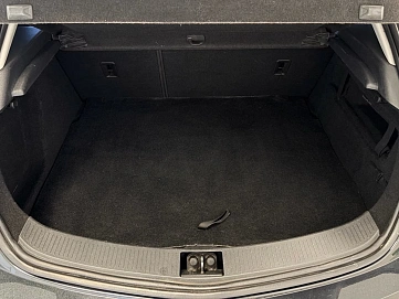 Opel Astra, 2012г., передний привод, механика