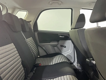 Suzuki SX4, 2012г., передний привод, автомат