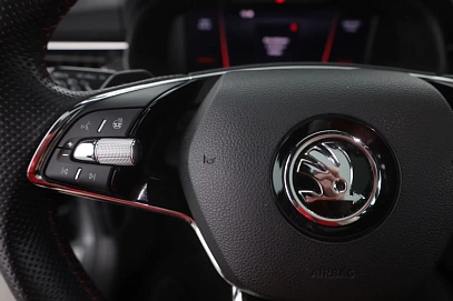 Skoda Kamiq, 2022г., передний привод, робот