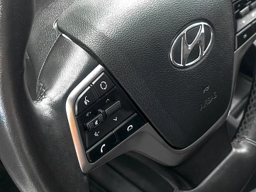 Hyundai Solaris, 2021г., передний привод, автомат