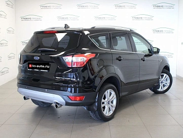 Ford Kuga, 2017г., передний привод, автомат
