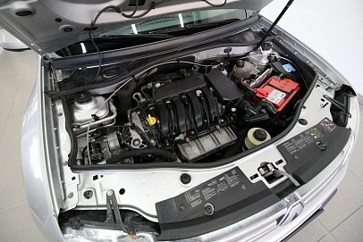 Renault Duster, 2012г., полный привод, механика