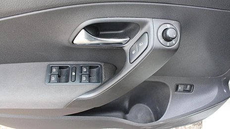Volkswagen Polo, 2013г., передний привод, механика