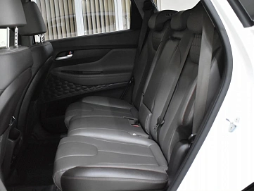 Hyundai Santa Fe, 2019г., передний привод, автомат