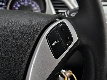 Hyundai Elantra, 2015г., передний привод, автомат