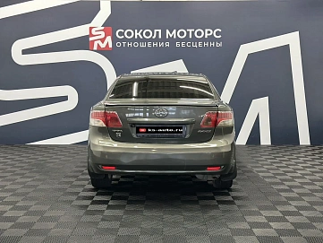 Toyota Avensis, 2009г., передний привод, вариатор
